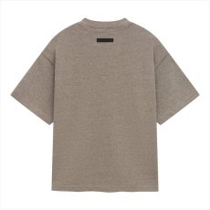 画像2: ESSENTIALS Heavy Crewneck Tee (Old English Shield) (2)