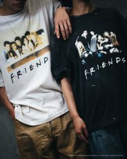 画像4: ©SAINT Mxxxxxx x FRIENDS FRD_SS TEE FRIENDS Black (Tシャツ) (4)